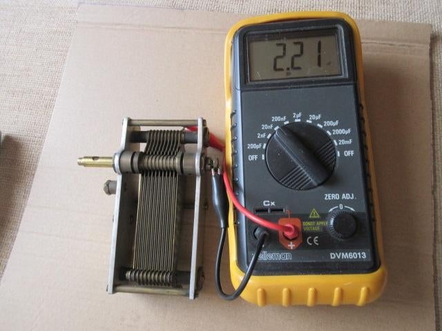 Voor tsf: Acer 2.2 nF variabele condensator, Ophalen of Verzenden