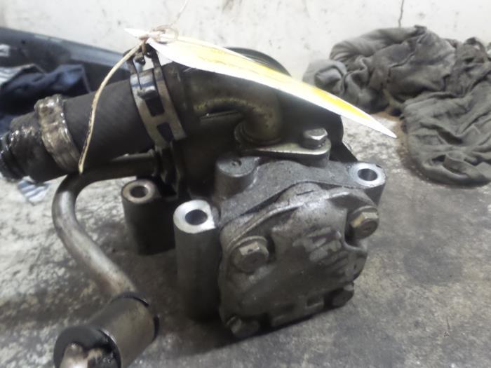 Pompe direction assistée d'un Ford Fiesta, Autos : Pièces & Accessoires, Commande, Utilisé, 3 mois de garantie, Enlèvement ou Envoi