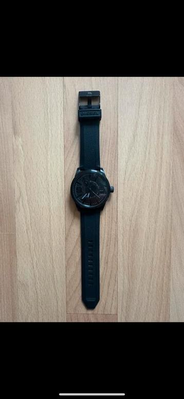 Montre Diesel à vendre - comme neuve beschikbaar voor biedingen