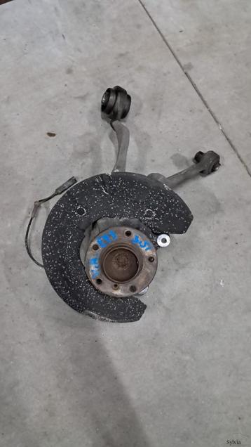 Fusee rechtsvoor 6 cil. BMW 1 / 3 serie E81 E82 E87 E88 E90  beschikbaar voor biedingen