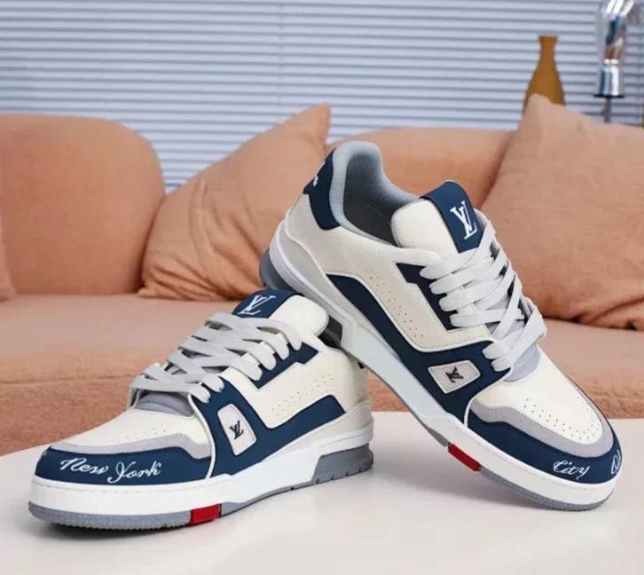 LV New York Only Sneaker, Kleding | Heren, Schoenen, Zo goed als nieuw, Sneakers, Ophalen of Verzenden