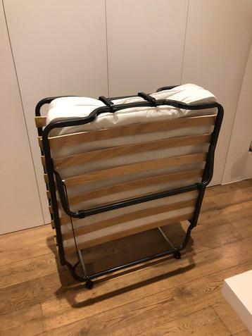 Logeerbed / plooibed beschikbaar voor biedingen