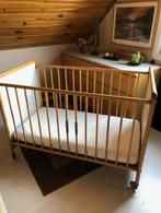 Lit Bébé 60x120 avec matelas latex et linge de lit pour 75€, Ophalen, Gebruikt, Ledikant