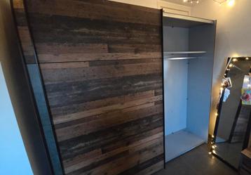 Schuifdeur kleerkast 220cm breed 61cm diep 210cm hoog | WEBA beschikbaar voor biedingen