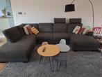 Hoeksalon in goede staat, met mat en tafels, Ophalen, Zo goed als nieuw