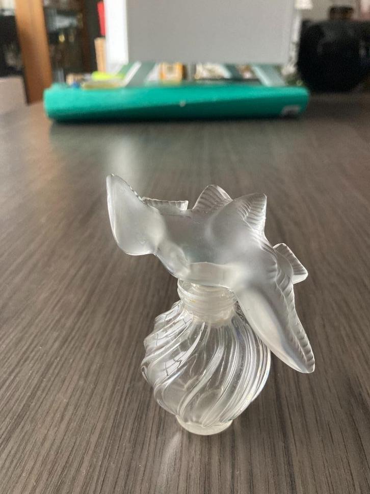 lege parfumfles l'air du temps lalique, Verzamelen, Parfumverzamelingen, Zo goed als nieuw, Parfumfles, Ophalen of Verzenden