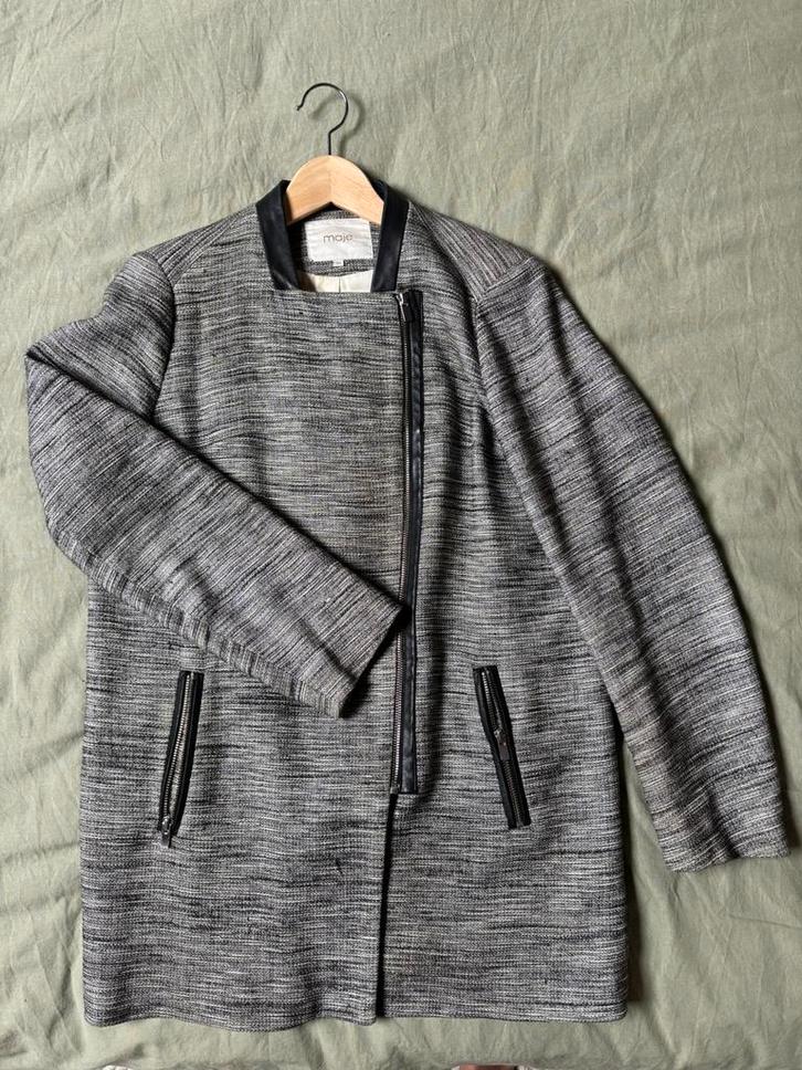Prachtige blazer merk MAJE - maat 40, Kleding | Dames, Jasjes, Kostuums en Pakken, Zo goed als nieuw, Maat 38/40 (M), Ophalen of Verzenden