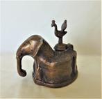 Olielamp De olifant is gemaakt van brons., Antiek en Kunst, Ophalen of Verzenden, Koper of Brons