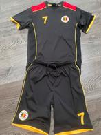 Voetbal shirt + short Belgium zgs, maat 152/12y, Enfants & Bébés, Vêtements enfant | Taille 152, Comme neuf, Vêtements de sport ou Maillots de bain
