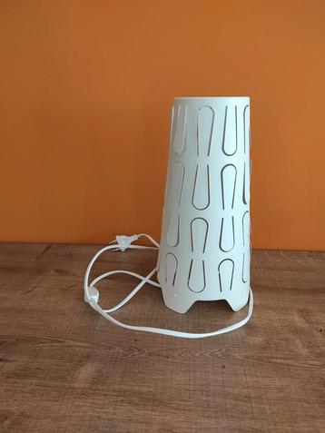 Tafellamp Ikea beschikbaar voor biedingen