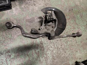 Fusee rechts met draagarmen BMW 5 serie E39 535 i 540i M5  3 beschikbaar voor biedingen
