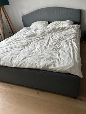 Lit 180x200 cm, Gris, Tissu, Enlèvement, Utilisé