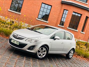 Opel Corsa 1.2 benzine **Gekeurd vo of verkoop ** disponible aux enchères