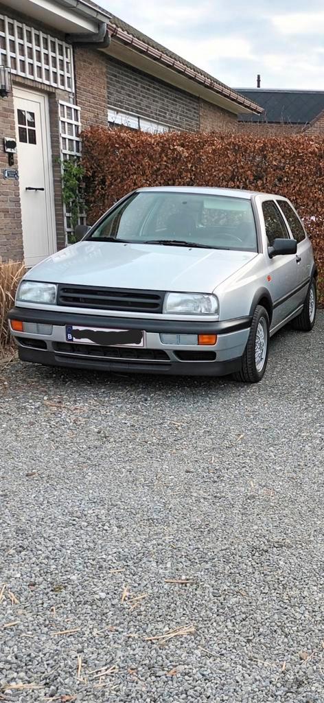 Vw golf mk3 1.8 benzine 90pk, Auto's, Volkswagen, Particulier, Golf, ABS, Benzine, Euro 1, Handgeschakeld, Zilver of Grijs, Vierwielaandrijving