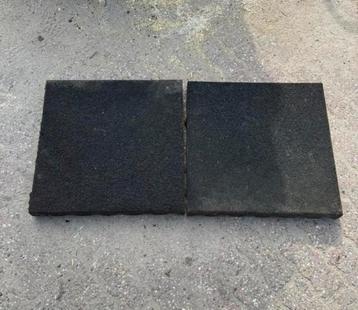 Rubberen tegels 50x50x5 speeltoestel stal ed ruim 20m2 beschikbaar voor biedingen