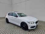 BMW 118iA AUTOMAAT-FULL LED-CAMERA-KEYLESS-PANODAK-GARANTIE, Auto's, BMW, 1 Reeks, Euro 6, Wit, Leder