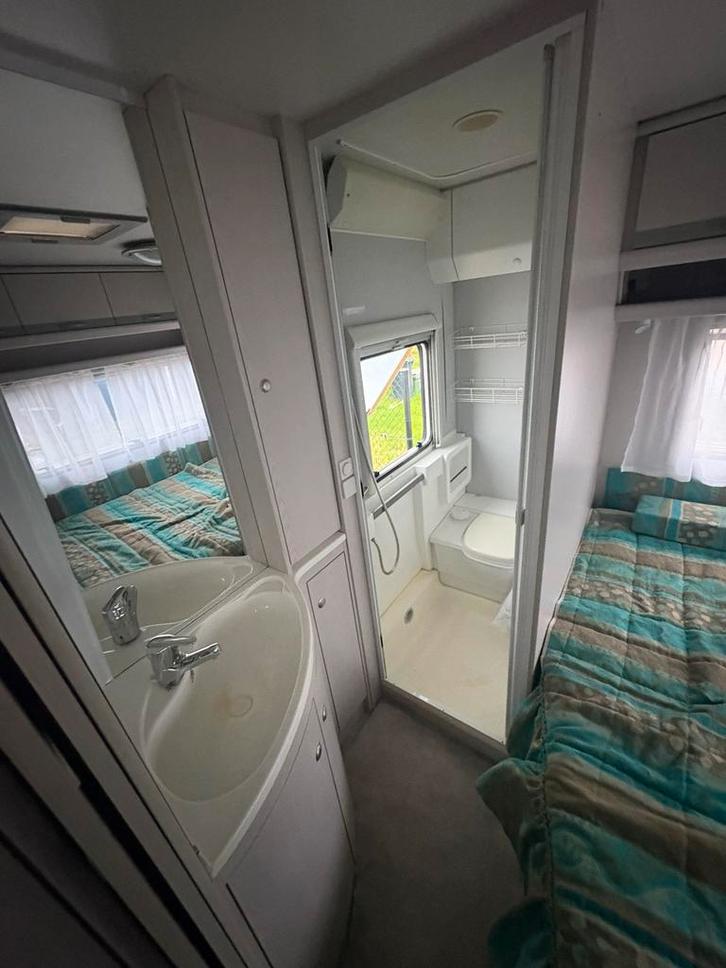 Caravan knaus vaste bed wc douche rijbewijs b, Caravans en Kamperen, Caravans, Particulier, tot en met 5, Overige, Knaus, Vast bed