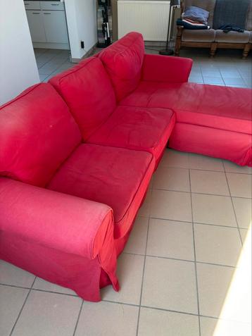 Comfortabele IKEA Zetel met Chaise Longue (Rood) beschikbaar voor biedingen