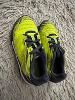 Voetbalschoenen maat 30, Gebruikt, Hardloopschoenen, Overige sporten, Ophalen