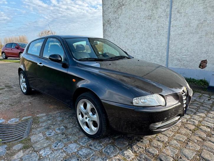 Alfa 147 1.6i gekeurd met 139.000km, Auto's, Alfa Romeo, Particulier, Cruise Control, Benzine, Stadsauto, 5 deurs, Handgeschakeld