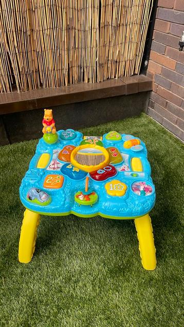 Winnie the pooh activiteiten tafel beschikbaar voor biedingen