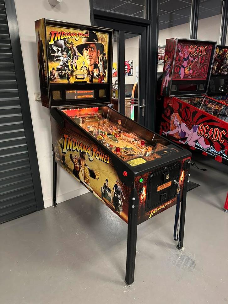 Prachtige flipperkast Stern Indiana Jones Pinball, Verzamelen, Automaten | Flipperkasten, Zo goed als nieuw, Dot-matrix, Flipperkast