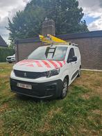 Peugout Partner 1.5 BlueHDi 131pK EAT8 Automaat+zwaailichten, Auto's, Bestelwagens en Lichte vracht, Stof, Euro 6, 4 cilinders