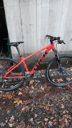 MTB rode mountainbike Trek marlin 6    voor kids  - 14j., Fietsen en Brommers, Ophalen, Trek