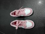 Basket dunk nike rose  pointure 36.5, Enfants & Bébés, Neuf, Enlèvement ou Envoi, Chaussures de sport, Nike