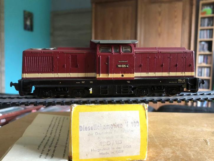 PIKO 190 /1B DRG LOCOMOTIVE DIESEL V110 025-4 HO, Hobby en Vrije tijd, Modeltreinen | H0, Gebruikt, Locomotief, Gelijkstroom, Piko