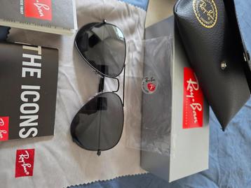 Lunettes de soleil Ray-Ban aviator full black beschikbaar voor biedingen