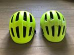 2 fietshelmen BTwin, Vélos & Vélomoteurs, Accessoires vélo | Casques de vélo, Garçon, B-Twin, Comme neuf, Enlèvement