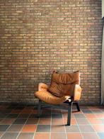 Vintage design stoel, Huis en Inrichting, Ophalen, Gebruikt, 75 tot 100 cm, Leer