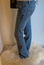 low rise flared jeans maat S, Kleding | Dames, Spijkerbroeken en Jeans, Blauw, Ophalen of Verzenden, W28 - W29 (confectie 36)