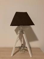Lampe de table avec abat-jour marron 10€, Maison & Meubles, Lampes | Lampes de table, Enlèvement ou Envoi