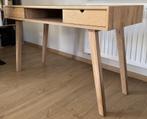 Bureau (massief eik 130x55), Huis en Inrichting, Ophalen, Zo goed als nieuw, Bureau