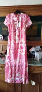 Lange jurk met fuschia bloemenprint en witte bloemen - maat, Nieuw, Majolica, Roze, Onder de knie