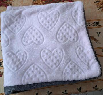 Prachtige grote en zachte handgemaakte sjaal. 32 cm x 155 cm beschikbaar voor biedingen