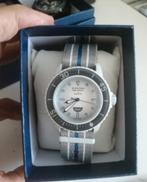 Mooie swatch horloge nieuw in doosje, Ophalen of Verzenden, Nieuw, Grijs, Swatch
