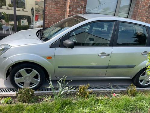 Ford fiesta, Auto's, Ford, Particulier, Fiësta, Bluetooth, Radio, Benzine, Euro 4, 5 deurs, Handgeschakeld, Zilver of Grijs, Blauw