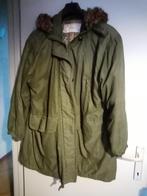 Veste d'hiver, taille 42, kaki, modèle large, en bon état., Enlèvement ou Envoi, Comme neuf, Taille 42/44 (L), Autres couleurs