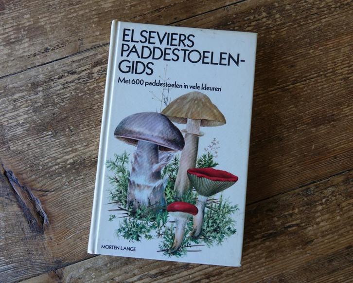 Elseviers Paddestoelengids (1974), Boeken, Natuur, Gelezen, Ophalen of Verzenden