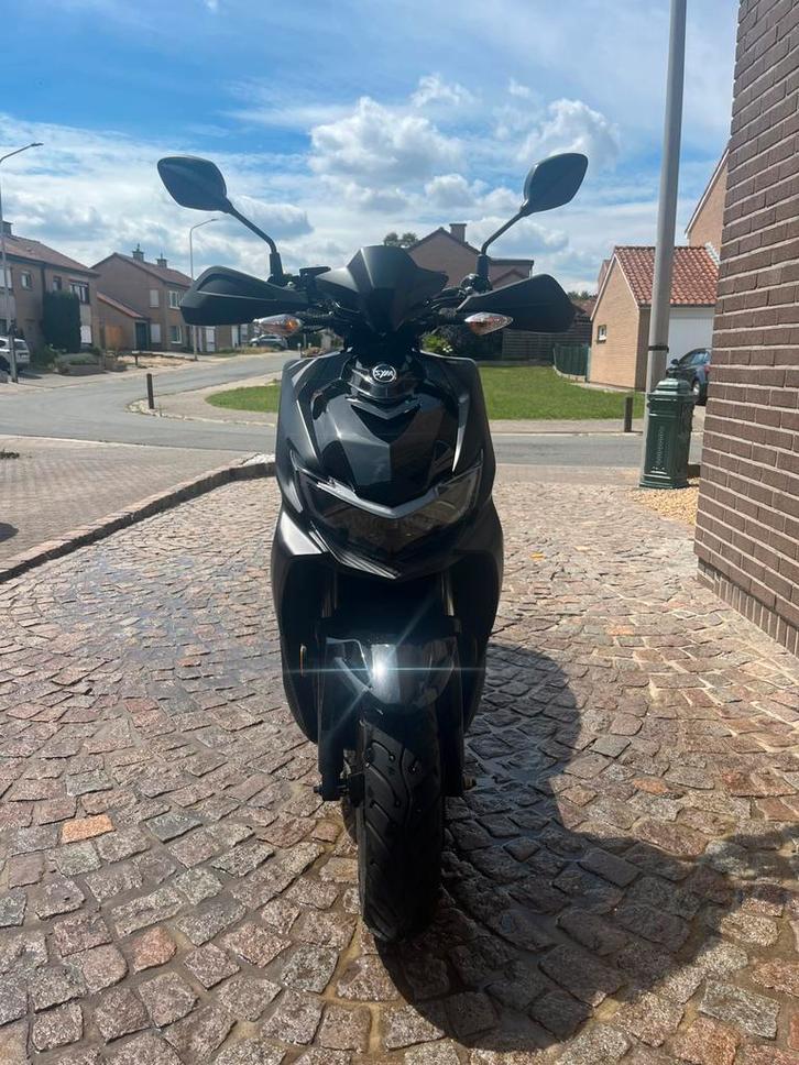 Sym jet 4 rx, Fietsen en Brommers, Scooters | SYM, Zo goed als nieuw, Overige modellen, Klasse B (45 km/u), Benzine, Ophalen