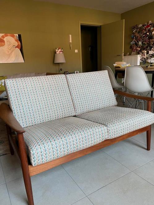 Arne Vodder bank, Huis en Inrichting, Zetels | Zetels, Gebruikt, Rechte bank, Tweepersoons, Minder dan 150 cm, 75 tot 100 cm, Hout