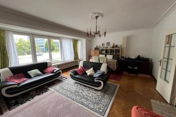 Appartement à vendre à Schaerbeek, 3 chambres beschikbaar voor biedingen