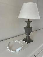 2 mooie lampen om op kast te zetten 60 cm hoog, Ophalen, Hout
