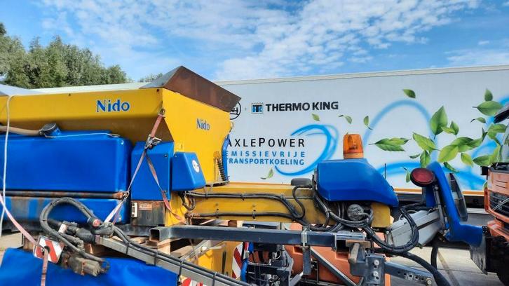 NIDO Stratos B11-24 PCXN-350 (bj 2011), Zakelijke goederen, Machines en Bouw | Onderhoud en Reiniging