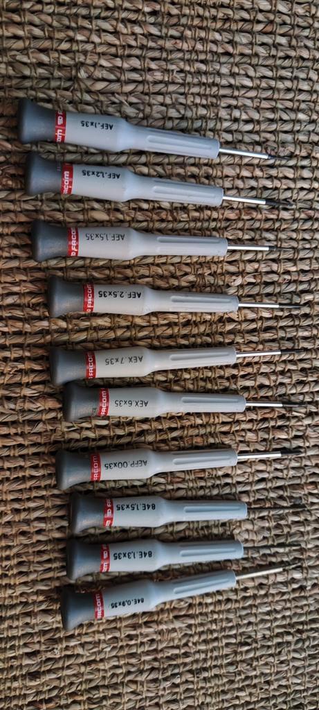 10 tournevis de précision Facom, Doe-het-zelf en Bouw, Gereedschap | Handgereedschap, Gebruikt