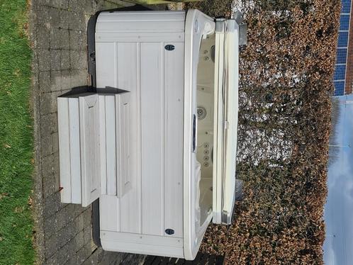 Jacuzzi 5 plaatsen, Tuin en Terras, Bubbelbaden en Hottubs, Gebruikt, Vast, Ophalen