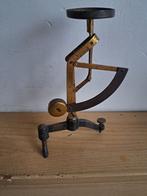 Ancienne petite balance
pèse lettres métal et
laiton, Hobby & Loisirs créatifs, Rouets & Filature, Enlèvement ou Envoi, Comme neuf